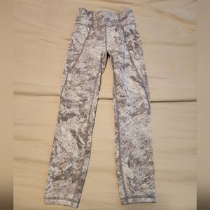Size 2 Lululemon tights